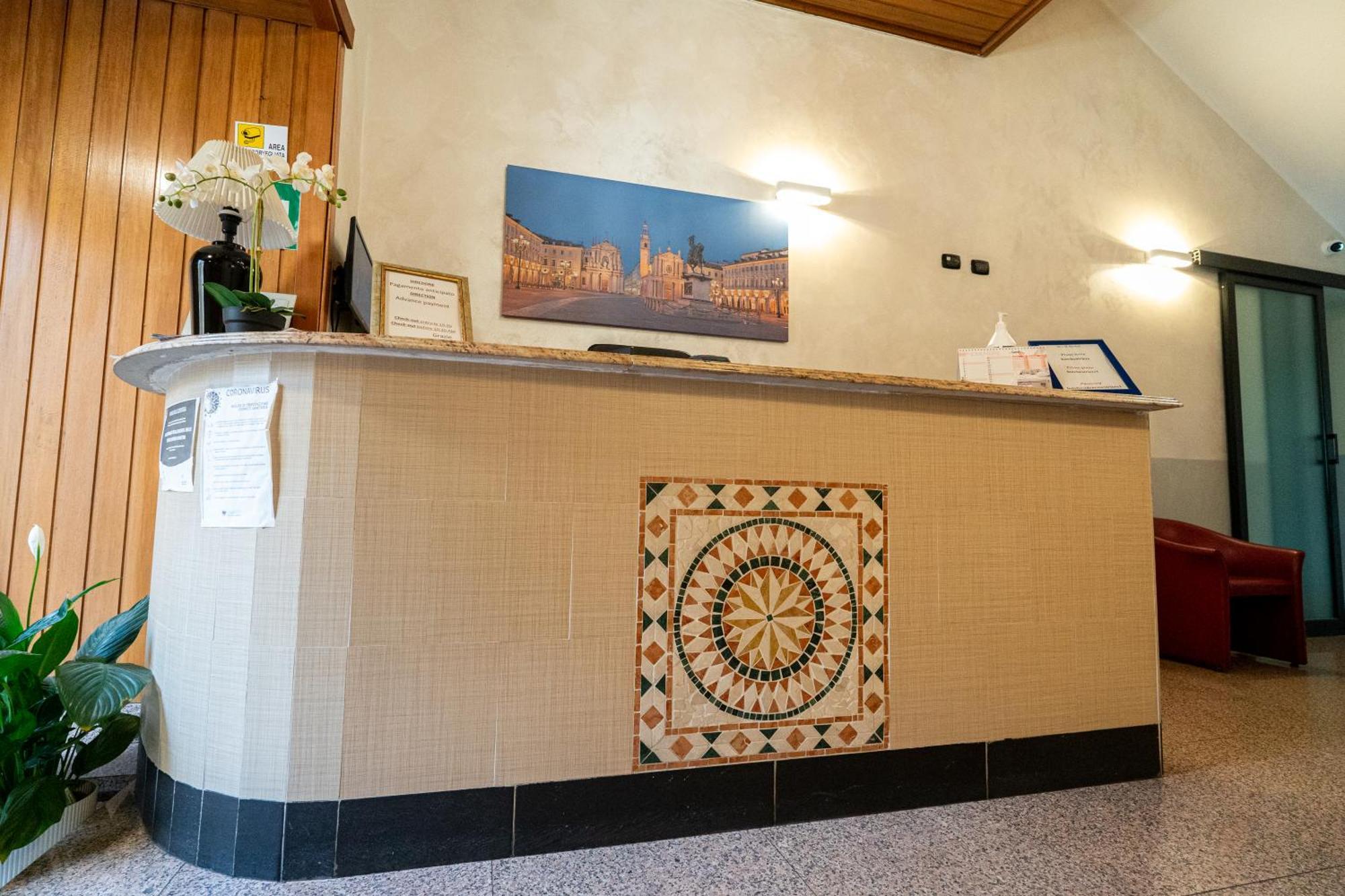 Hotel Residence Sestriere Moncalieri Exterior photo